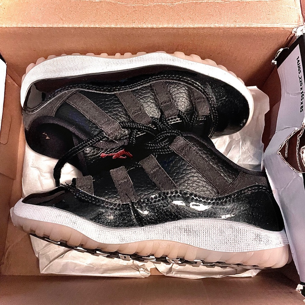 Children’s 10 Air Jordan’s 11 Low